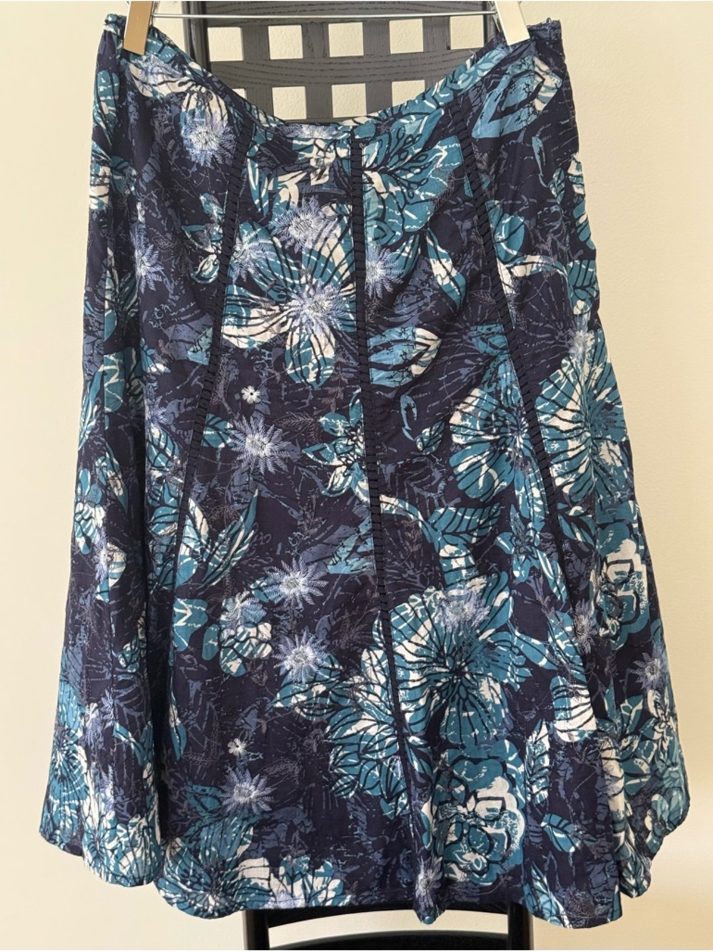 Chicos Navy & Teal Floral Lined Skirt